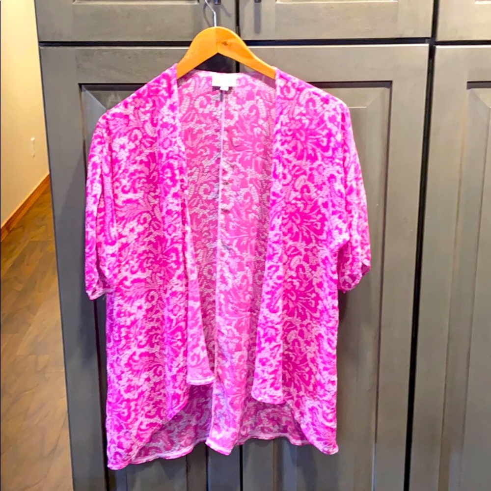 Short sleeve light weight cardigan